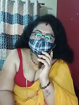 Snapshot of Kannadasexywifes chatting on May 13, 10:56 am Kannadasexywifes online show from May 13, 10:56 am
