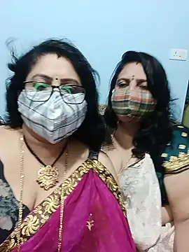 Snapshot of Kannadasexywifes chatting on May 19, 5:52 pm Kannadasexywifes online show from May 19, 5:52 pm