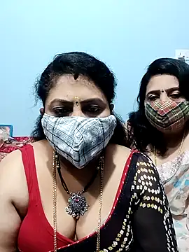 Snapshot of Kannadasexywifes chatting on May 23, 10:14 pm Kannadasexywifes online show from May 23, 10:14 pm