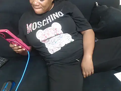 BustyNina41XX online show from March 15, 1:50 pm