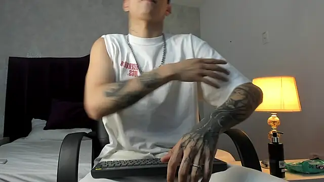 JoshBeech online show from March 10, 5:29 pm