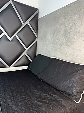 Lucian-greyy online show from March 6, 4:42 am