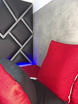 Lucian-greyy online show from June 7, 8:51 am