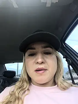 violet-grey online show from April 30, 4:35 pm