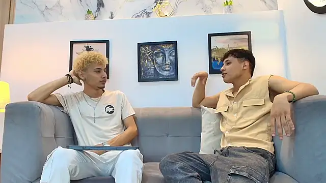 Snapshot of YOUNG_BOYS_HELL chatting on May 29, 1:36 am YOUNG BOYS HELL online show from May 29, 1:36 am