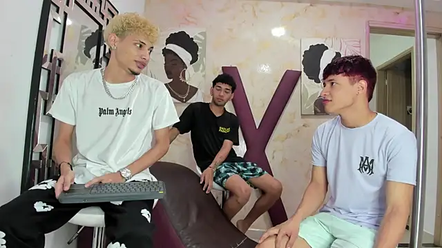 Snapshot of YOUNG_BOYS_HELL chatting on June 5, 1:12 am YOUNG BOYS HELL online show from June 5, 1:12 am