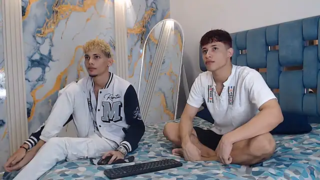 Snapshot of YOUNG_BOYS_HELL chatting on June 14, 1:47 am YOUNG BOYS HELL online show from June 14, 1:47 am