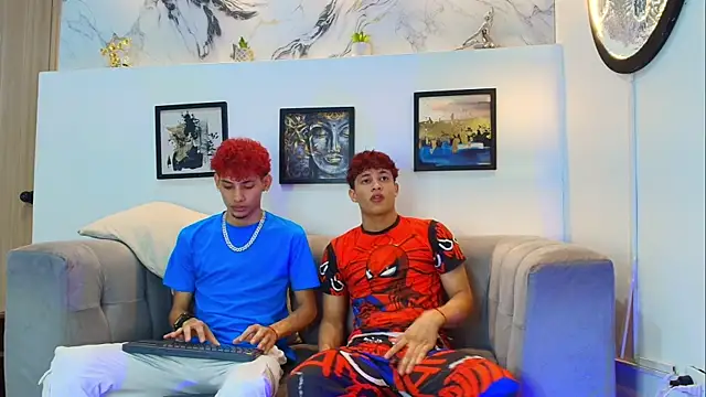 YOUNG BOYS HELL online show from August 4, 7:33 am