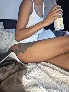 Cinnamonbunn online show from February 18, 7:43 pm