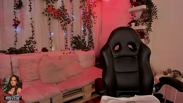 cata desire online show from March 9, 9:30 pm