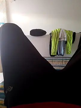 isuru lakshan online show from February 23, 4:26 pm