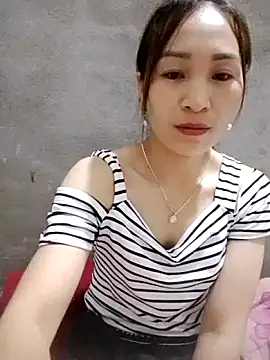 Thobaby112 online show from May 4, 9:44 pm