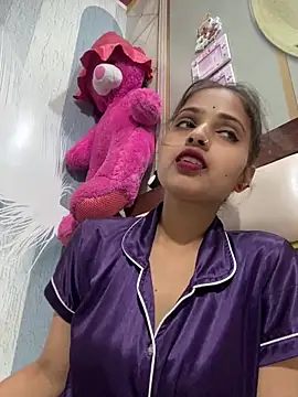 samayra1144 online show from April 28, 3:28 pm