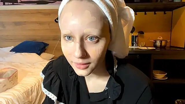 TriciaHartery online show from March 8, 3:05 pm