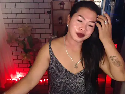 Snapshot of LovelyJessaXX chatting on April 12, 2:00 pm LovelyJessaXX online show from April 12, 2:00 pm