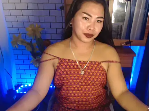 Snapshot of LovelyJessaXX chatting on May 12, 5:43 pm LovelyJessaXX online show from May 12, 5:43 pm