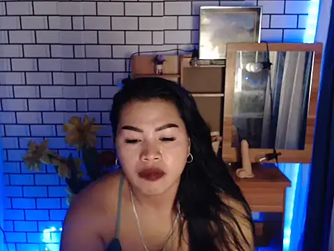 Snapshot of LovelyJessaXX chatting on May 21, 4:47 pm LovelyJessaXX online show from May 21, 4:47 pm