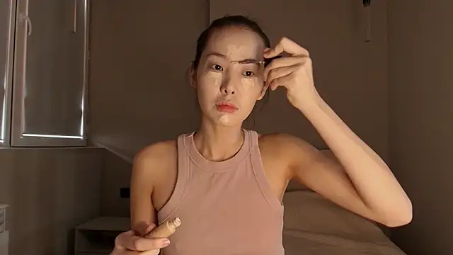 lilly sweeet online show from February 24, 5:05 am