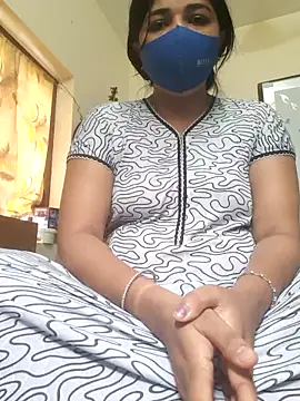 Snapshot of Tamil_Luckly_girl chatting on May 29, 6:00 am Tamil Luckly girl online show from May 29, 6:00 am