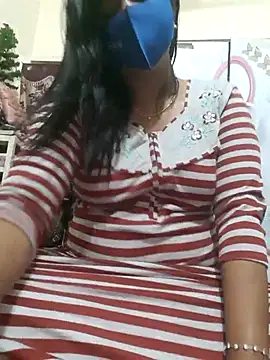 Snapshot of Tamil_Luckly_girl chatting on June 6, 1:49 pm Tamil Luckly girl online show from June 6, 1:49 pm