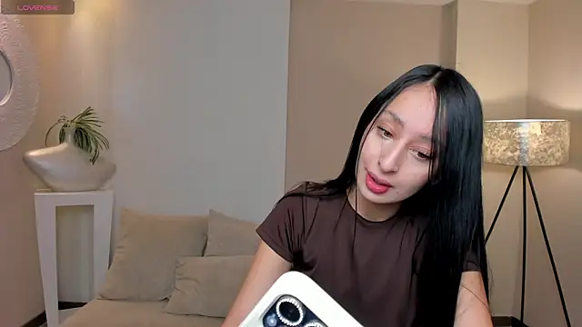 AmaraDivine online show from July 9, 11:14 am