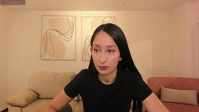 AmaraDivine online show from July 17, 11:28 am