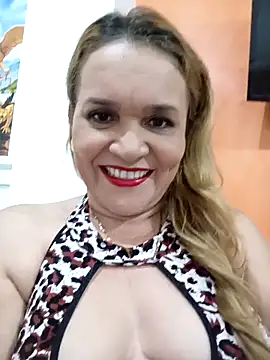 charlotte milf30 online show from May 1, 11:20 pm