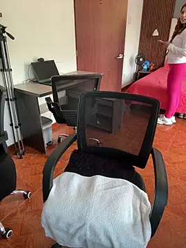 Luna rousse26 online show from March 10, 12:32 pm