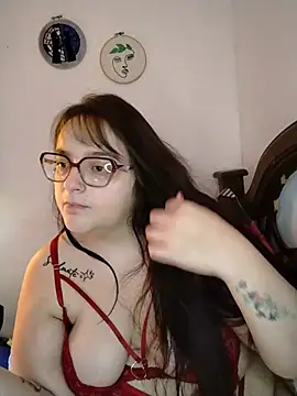 daphneev online show from August 3, 2:11 pm