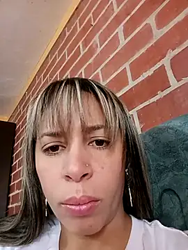 kiki milu online show from May 2, 2:11 pm