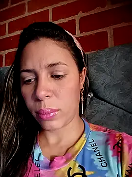 kiki milu online show from June 23, 8:40 pm