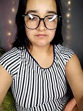 kloe-Dubois online show from May 12, 2:03 pm