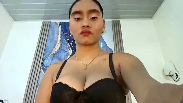 raven robin  online show from April 30, 3:02 am