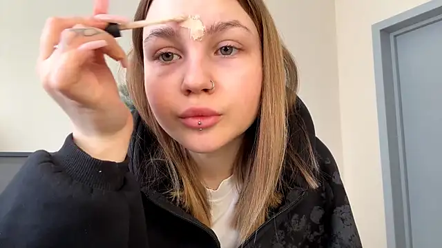 PledHoly online show from March 6, 6:10 am