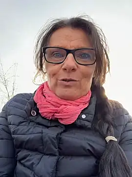 Snapshot of Dance_Lady chatting on March 8, 2:54 pm Dance Lady online show from March 8, 2:54 pm