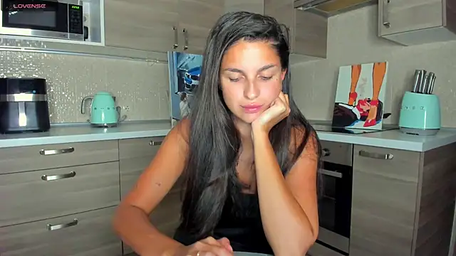 Snapshot of AngelGabe chatting on April 18, 7:58 pm AngelGabe online show from April 18, 7:58 pm