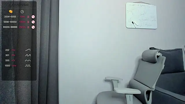 Snapshot of AngelGabe chatting on June 25, 5:12 am AngelGabe online show from June 25, 5:12 am