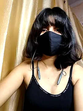 Snapshot of Rani_ishere_01 chatting on February 21, 8:26 am Rani ishere 01 online show from February 21, 8:26 am