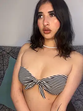 Kattengel  online show from February 17, 12:51 am