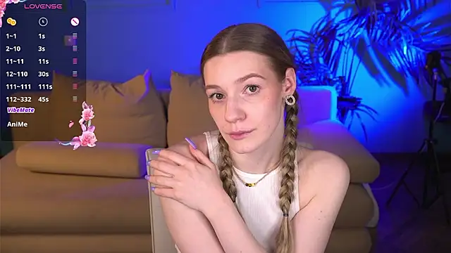 Vanessa  Lui online show from March 10, 6:24 pm