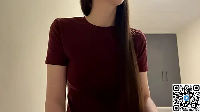 NiaWelchel online show from March 10, 4:56 pm