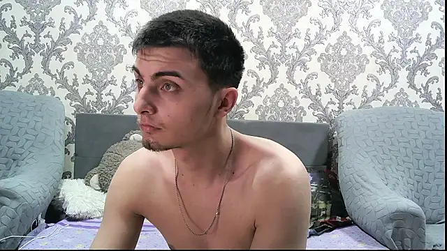 AmandaCouple online show from March 16, 1:11 am