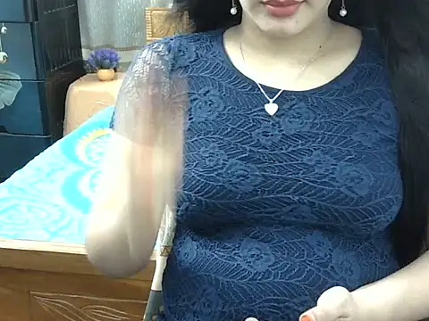 Snapshot of Sanaira_1999 chatting on May 21, 6:59 pm Sanaira 1999 online show from May 21, 6:59 pm