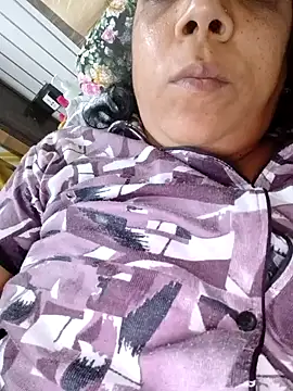 Snapshot of Spicy_Chandini chatting on February 28, 11:33 am Spicy Chandini online show from February 28, 11:33 am