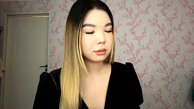 Elina Mottel online show from March 16, 11:47 am