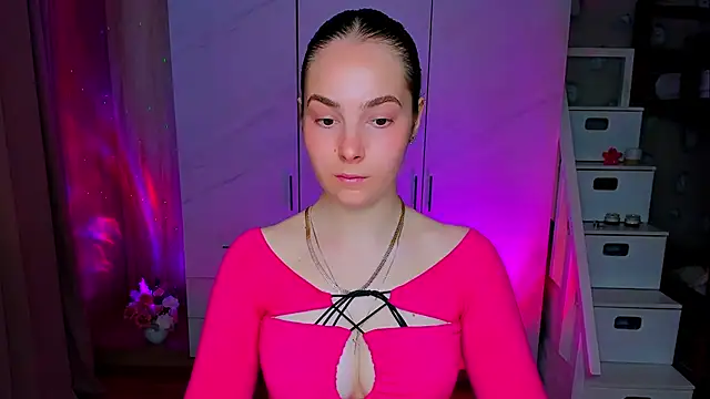 Snapshot of Maddy_Wood_ chatting on May 11, 2:12 pm Maddy Wood online show from May 11, 2:12 pm