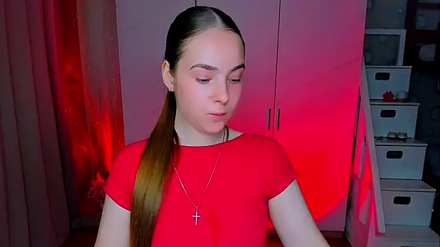 Snapshot of Maddy_Wood_ chatting on May 17, 2:46 pm Maddy Wood online show from May 17, 2:46 pm