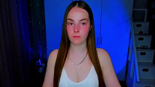 Snapshot of Maddy_Wood_ chatting on May 20, 5:08 pm Maddy Wood online show from May 20, 5:08 pm