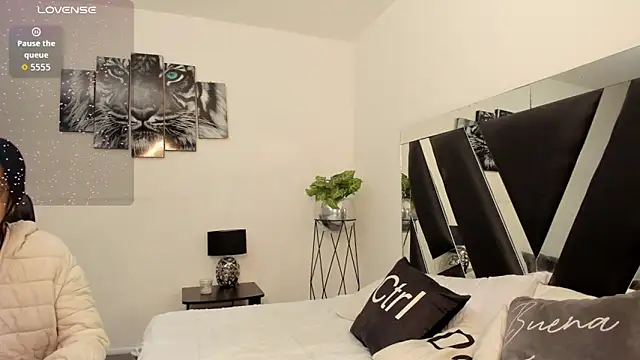 Mia Iron online show from May 1, 1:37 pm