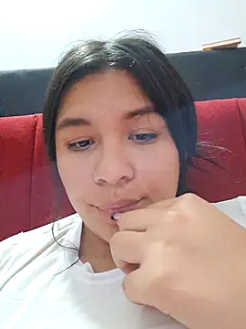 Snapshot of belen_green chatting on July 23, 12:35 am belen green online show from July 23, 12:35 am